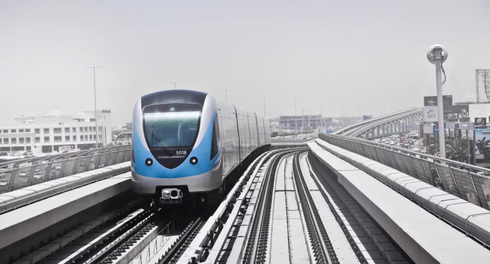 India’s latest ‘Metro’ is here |Experience the #KochiMetro